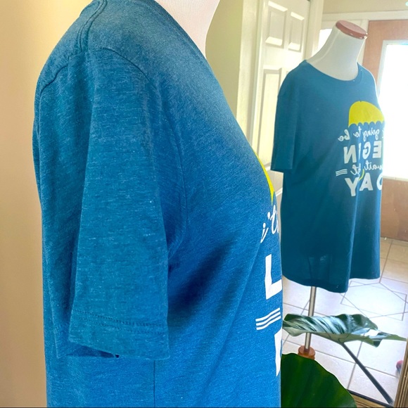 How I Met Your Mother Graphic Shirt LEGENDARY MED - Picture 8 of 10